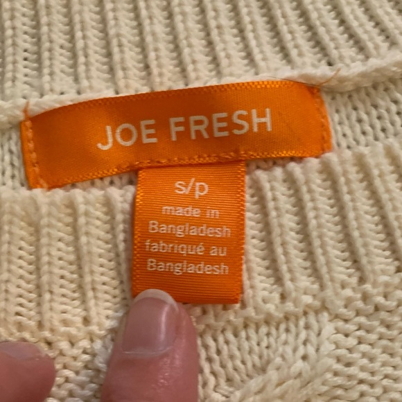 Cable-knit sweater - Picture 3 of 4